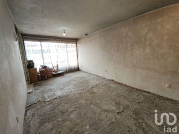 Casa en venta con uso de suelo mixto