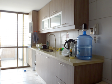 Departamento en Venta en Av. Colon con Hernando de Magallanes