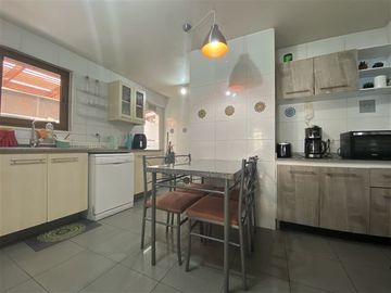 Casa en Venta en El Carmen/Colegio Pumahue!