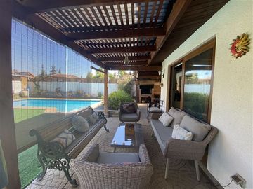 Casa en Venta en El Carmen/Colegio Pumahue!