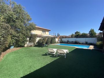 Casa en Venta en El Carmen/Colegio Pumahue!