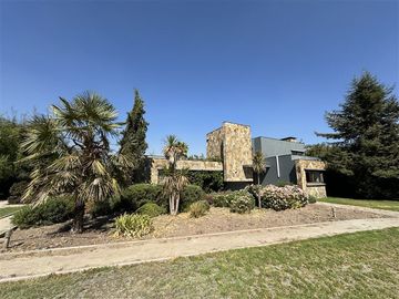 Casa en Venta en Condominio El Algarrobal!!! Oportunidad!!!!