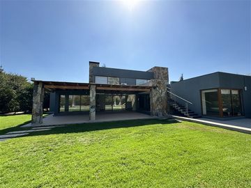 Casa en Venta en Condominio El Algarrobal!!! Oportunidad!!!!