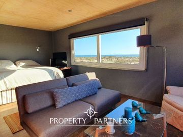 Innovadora casa con Master Bedroom en Serena Golf totalmente equipada