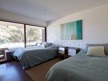 Casa mediterránea y moderna en exclusivo condominio Cantagua