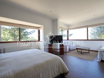 Casa mediterránea y moderna en exclusivo condominio Cantagua