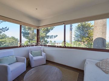 Casa mediterránea y moderna en exclusivo condominio Cantagua