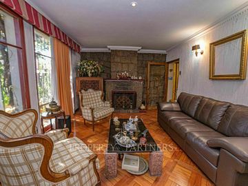 Espectacular y amplia casa en venta. Ñuñoa.
