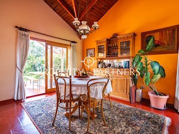 Excelente Casa en Venta en Sector  San Joaquín