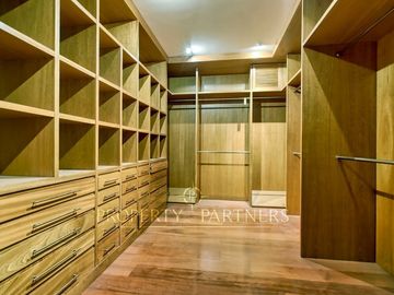 Exclusivo y fino departamento en Valle Escondido