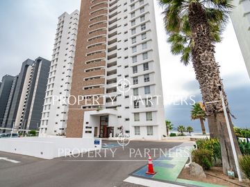 Departamento con inmejorable ubicación y vista al mar en La Herradura.