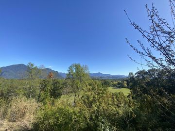 Casa vista panorámica al lago Ranco y su entorno