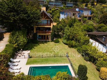 Espectacular casa Zapallar excelente ubicación y vista al mar