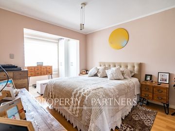 Amplia casa estilo mediterráneo en San Joaquín