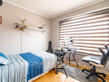 Amplia casa estilo mediterráneo en San Joaquín