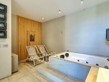 Espectacular departamento duplex con jardín, Los Domínicos