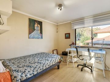 Acogedora y bella casa en Hacienda Macul, Peñalolén