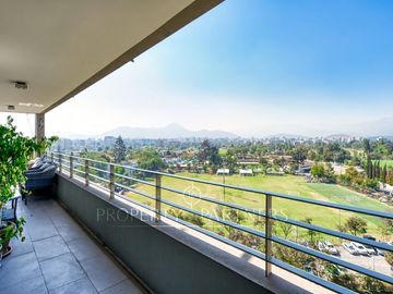 Departamento con Gran Vista, La Reina