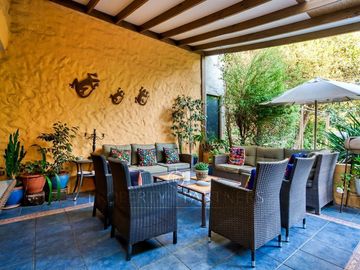 Oportunidad, Inigualable entorno, venta de casa en La Reina
