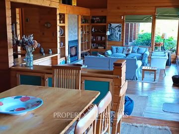 Casa con linda playa en Lago Panguipulli