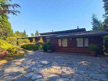 Casa con linda playa en Lago Panguipulli