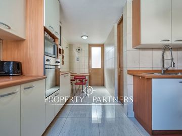 ,En condominio casa en Venta en La Reina