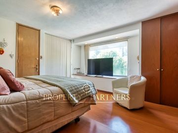 ,En condominio casa en Venta en La Reina