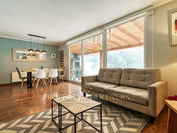 Linda y segura casa en venta, en condominio, Peñalolén