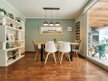Linda y segura casa en venta, en condominio, Peñalolén