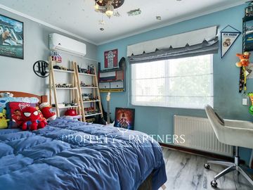Linda y segura casa en venta, en condominio, Peñalolén