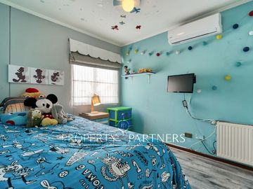 Linda y segura casa en venta, en condominio, Peñalolén