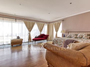 Vende casa amplia hermosa vista en Jardines del Sur