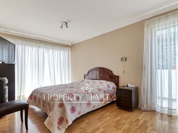 Vende casa amplia hermosa vista en Jardines del Sur