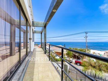 Vende casa amplia hermosa vista en Jardines del Sur