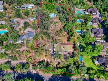 Excelente terreno en venta. La Reina Alta