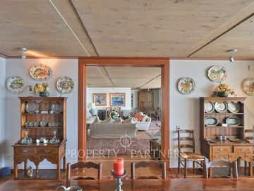 Casa en primera línea frente al mar cerca de Chiringuito Zapallar