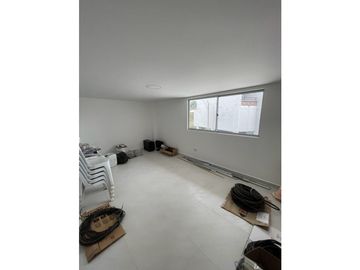 SE VENDE APARTAMENTO Y/O LOCAL TIPO DUPLEX PRIMER PISO EN LA CEJA