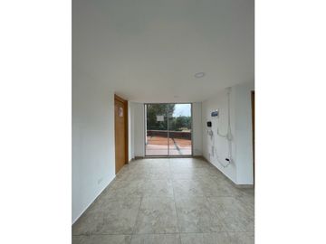 SE VENDE APARTAMENTO Y/O LOCAL TIPO DUPLEX PRIMER PISO EN LA CEJA