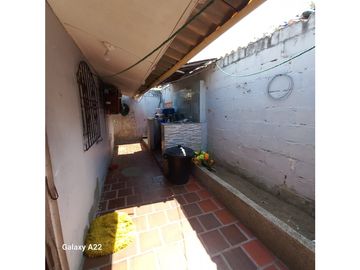 HERMOSA Y AMPLIA CASA EN ARRIENDO Barrio San JOSE