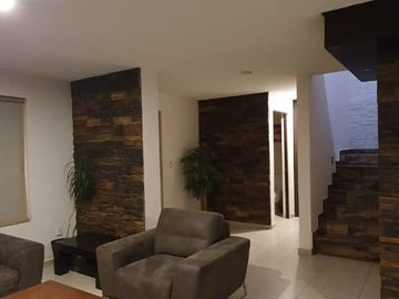 Se Vende Casa en Milenio III, Coto Club Alborada, Alberca, Seguridad 24.7