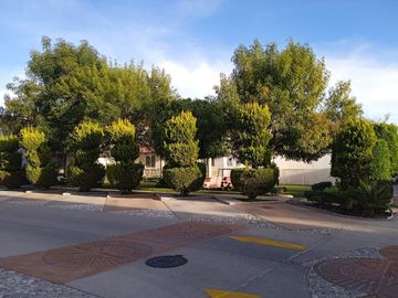Se Vende Casa en Milenio III, Coto Club Alborada, Alberca, Seguridad 24.7