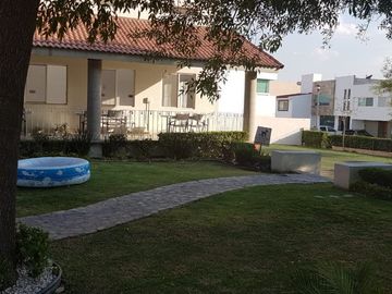 Se Vende Casa en Milenio III, Coto Club Alborada, Alberca, Seguridad 24.7