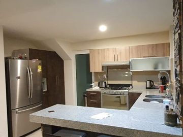 Se Vende Casa en Milenio III, Coto Club Alborada, Alberca, Seguridad 24.7