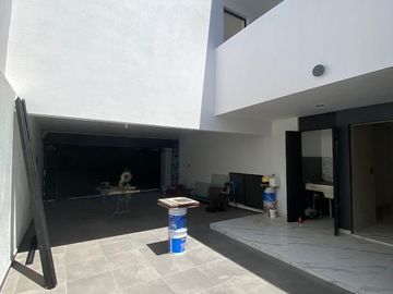 Casa  en Venta remodelada en Residencial Victoria