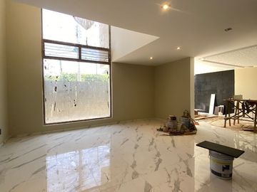 Casa  en Venta remodelada en Residencial Victoria