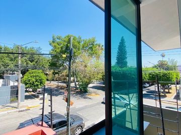Casa  en Venta remodelada en Residencial Victoria