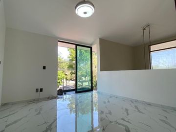 Casa  en Venta remodelada en Residencial Victoria