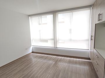 Departamento Moderno con linda vista de 2 Habitaciones cerca a la U Católica - Quito