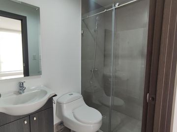 Departamento Moderno con linda vista de 2 Habitaciones cerca a la U Católica - Quito