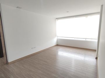 Departamento Moderno con linda vista de 2 Habitaciones cerca a la U Católica - Quito